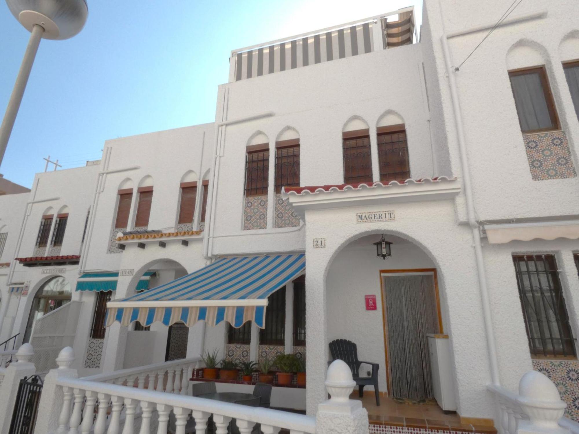 Villa Magerit, Entire Home 5 Minutes Easy Walk To Sandy Beach ラ・マタ エクステリア 写真